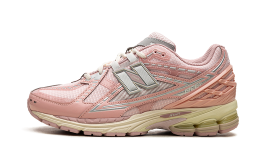 1906N "Lunar New Year - Pink" M1906NLN