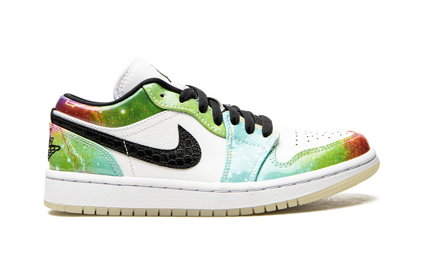 Air Jordan 1 Low WMNS "Galaxy" CW7310 909