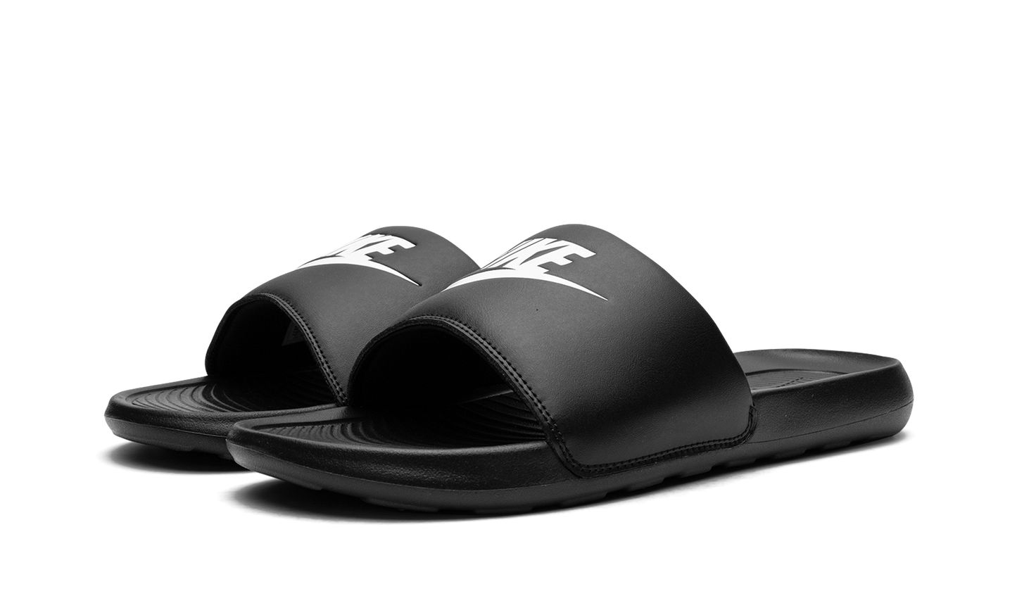 Victori One Slide CN9675 002